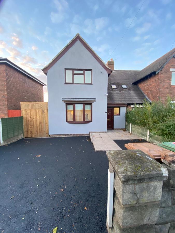 Vila Hollemeadow Bloxwich Exteriér fotografie